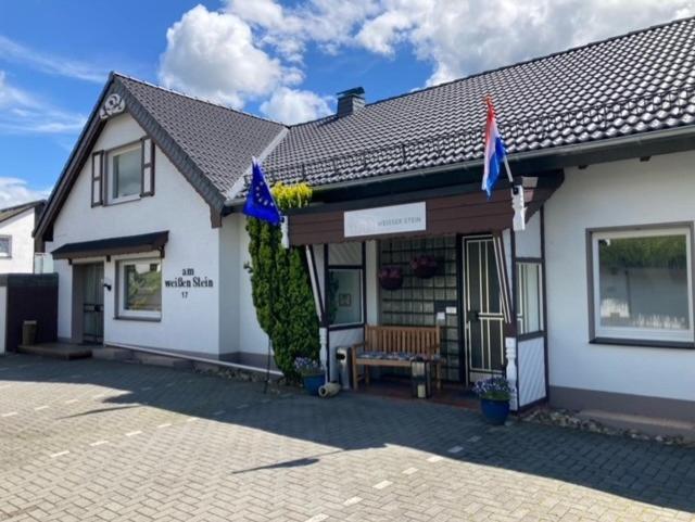 Bed & Breakfast Weisser Stein Schmallenberg Εξωτερικό φωτογραφία